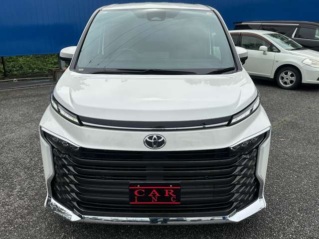 Toyota Voxy 7