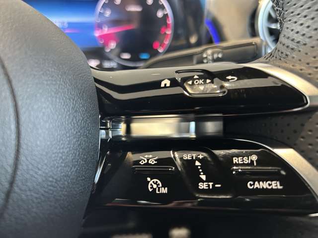 Mercedes-Benz GLB 12