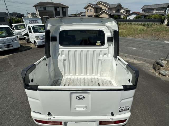 Daihatsu Hijet Deck Van 7