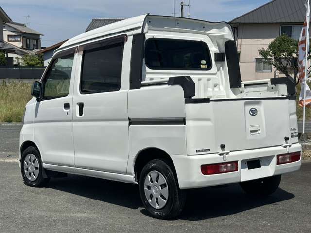 Daihatsu Hijet Deck Van 8