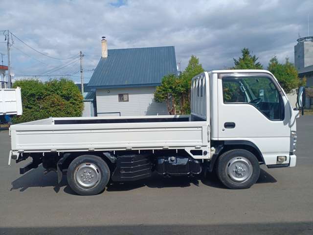 Isuzu Elf 4