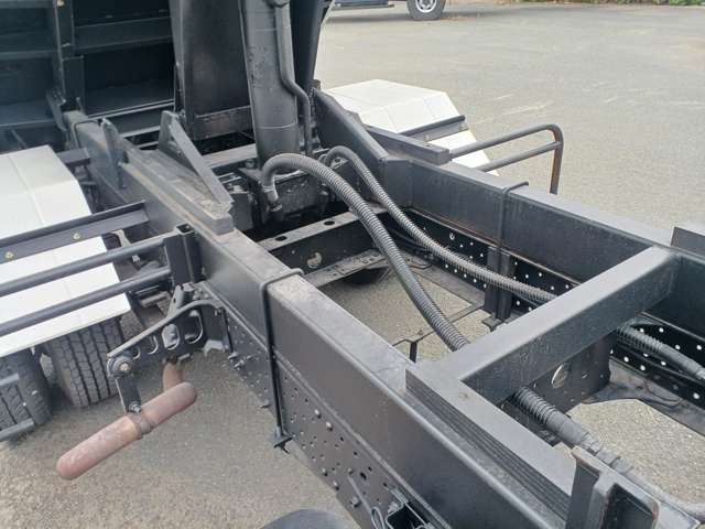Isuzu Elf 5