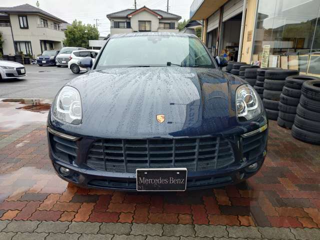 Porsche Macan 2