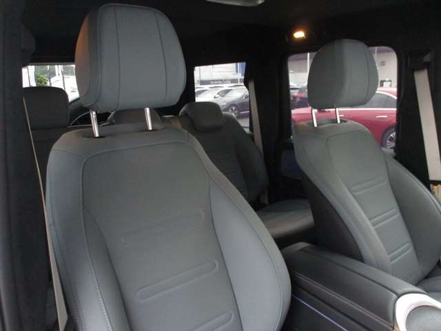 Mercedes-Benz G-Class 12