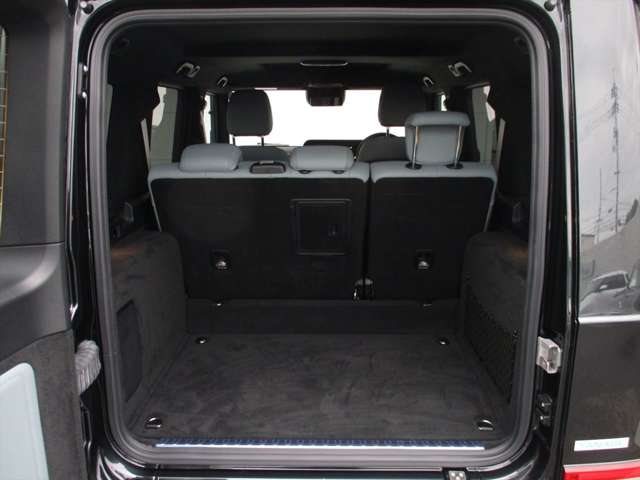 Mercedes-Benz G-Class 9