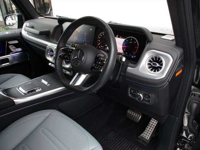 Mercedes-Benz G-Class 10