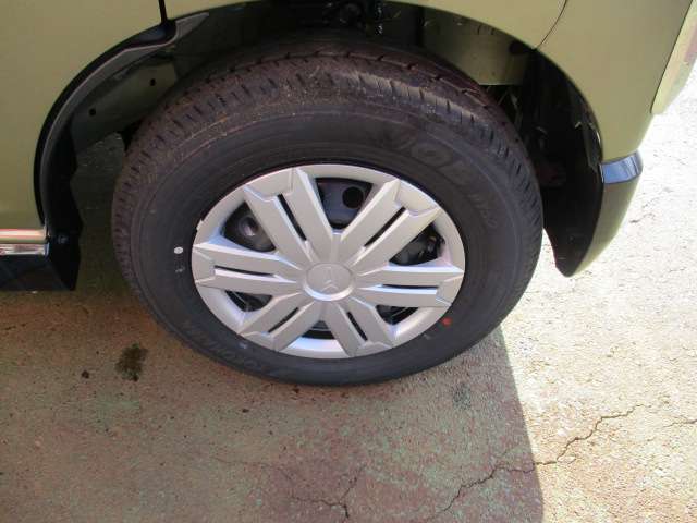 Daihatsu Hijet Deck Van 9