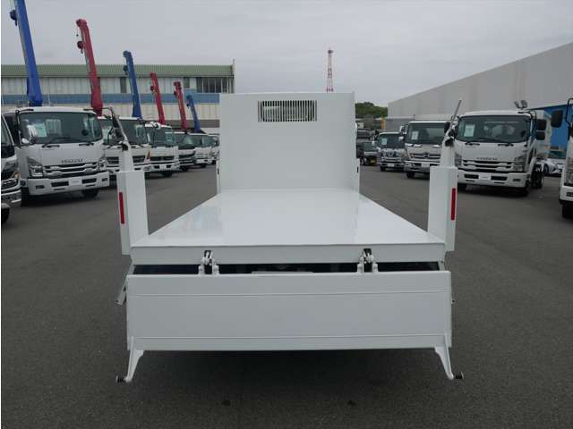 Mitsubishi Fuso Canter 11