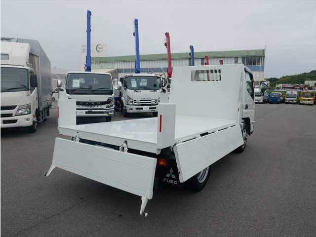 Mitsubishi Fuso Canter 10