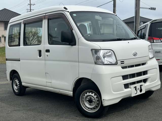 Daihatsu Hijet Cargo 2