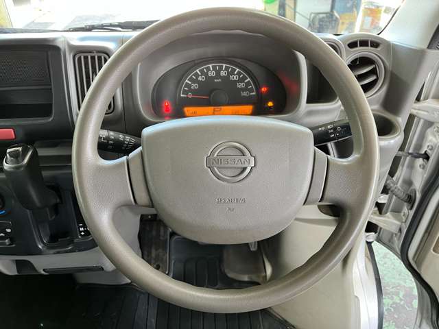 Nissan NV100 Clipper 2