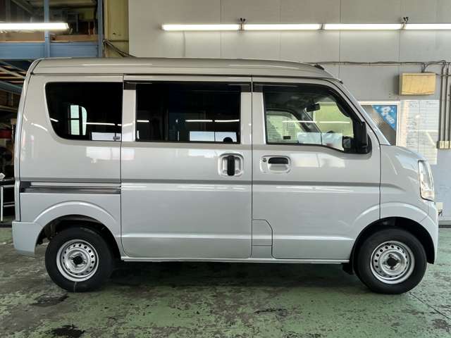 Nissan NV100 Clipper 9