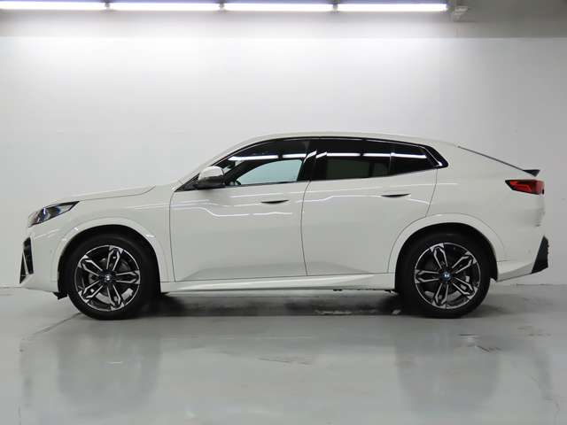 BMW X2 7