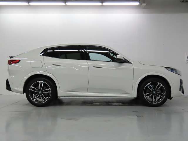 BMW X2 8