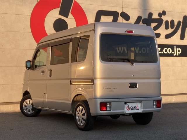 Mitsubishi Minicab Van 12
