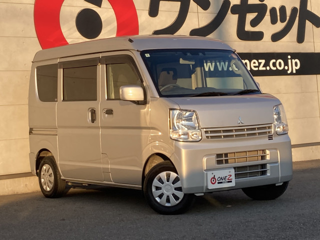 Mitsubishi Minicab Van 4