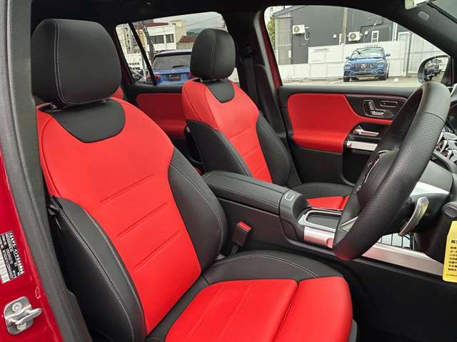 Mercedes-Benz GLB 6