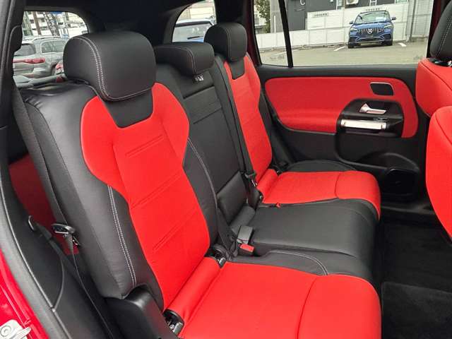 Mercedes-Benz GLB 9