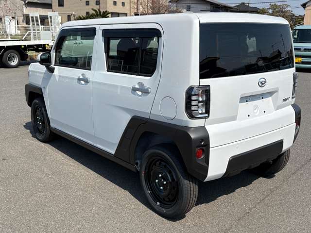 Daihatsu Taft 9
