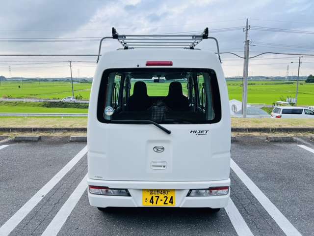 Daihatsu Hijet Cargo 5