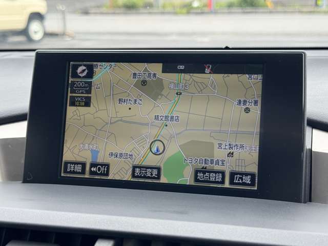 Lexus NX 12