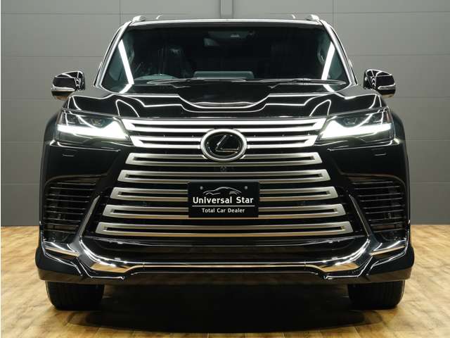 Lexus LX 11