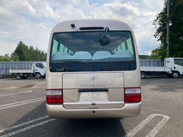 Toyota Coaster 6