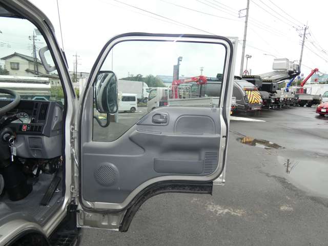 Isuzu Elf 10