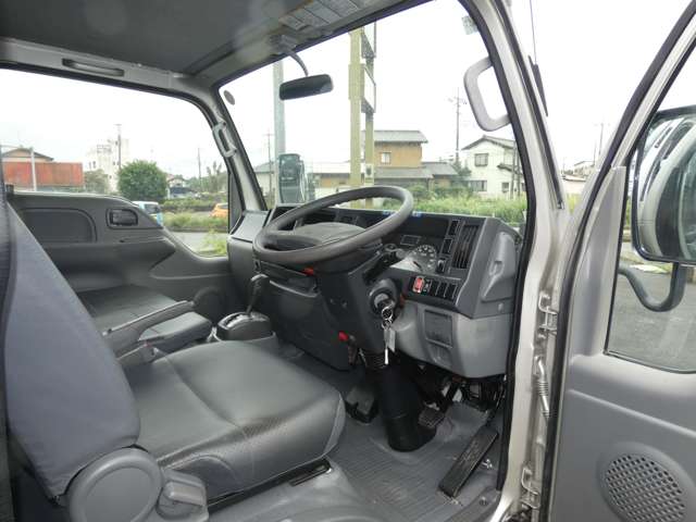 Isuzu Elf 11