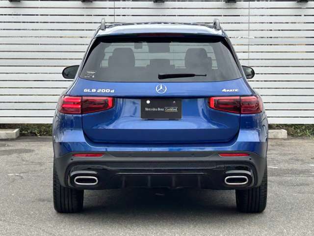 Mercedes-Benz GLB 11