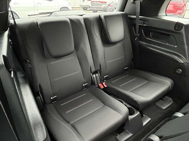 Mercedes-Benz GLB 10