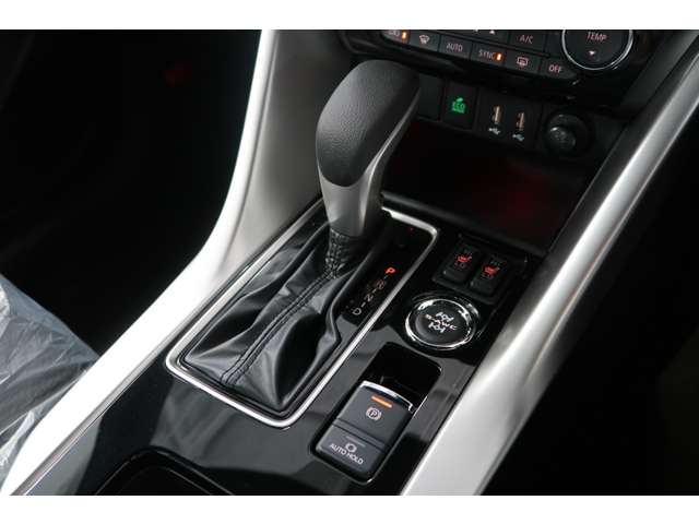 Mitsubishi Eclipse Cross 12