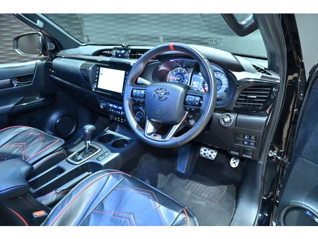 Toyota Hilux 11