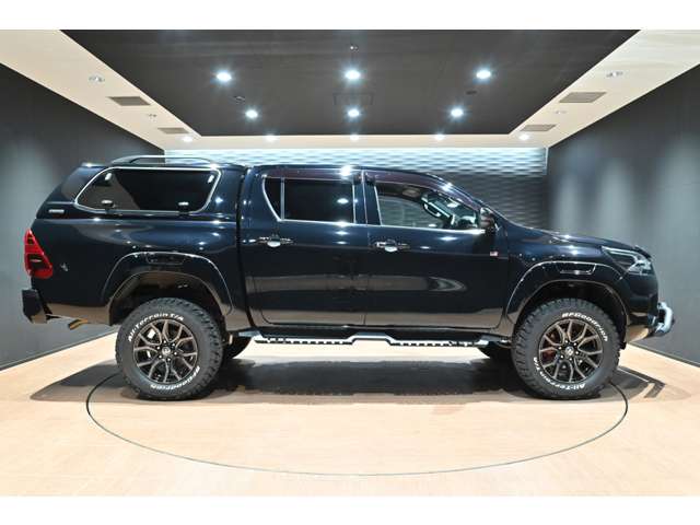 Toyota Hilux 6