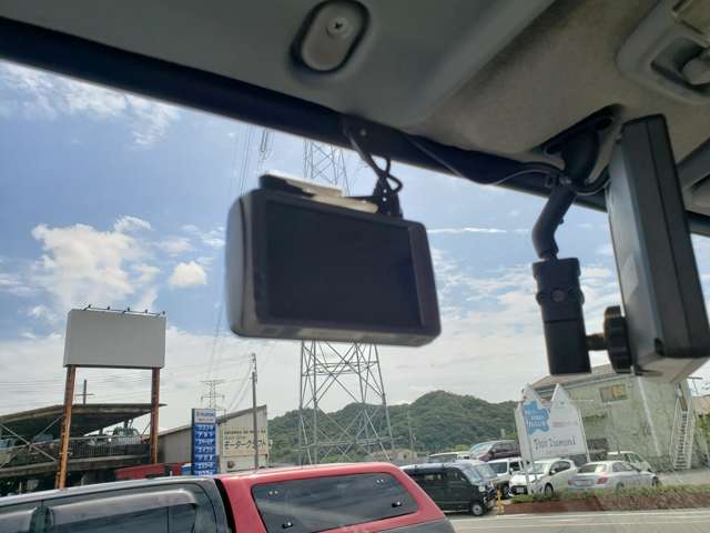 Mitsubishi Fuso Canter 4
