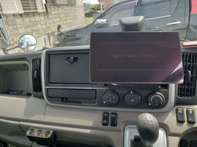 Mitsubishi Fuso Canter 7