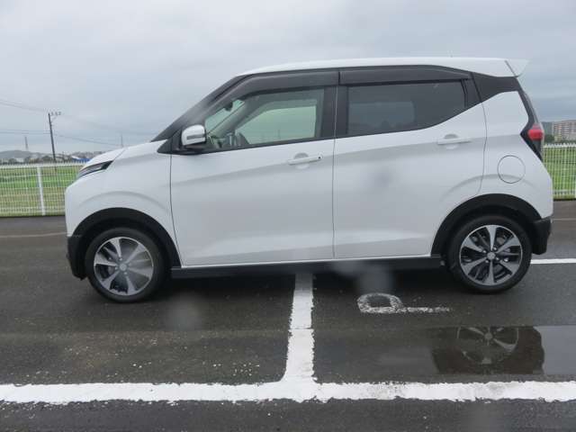 Mitsubishi eK X 12