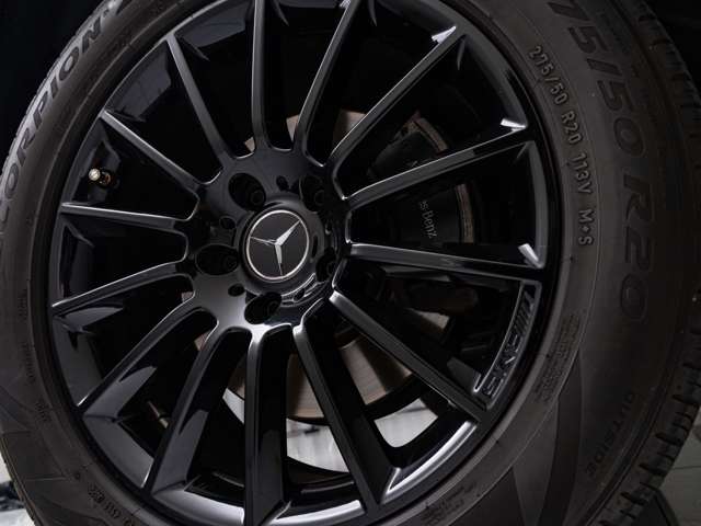 Mercedes-Benz G-Class 2