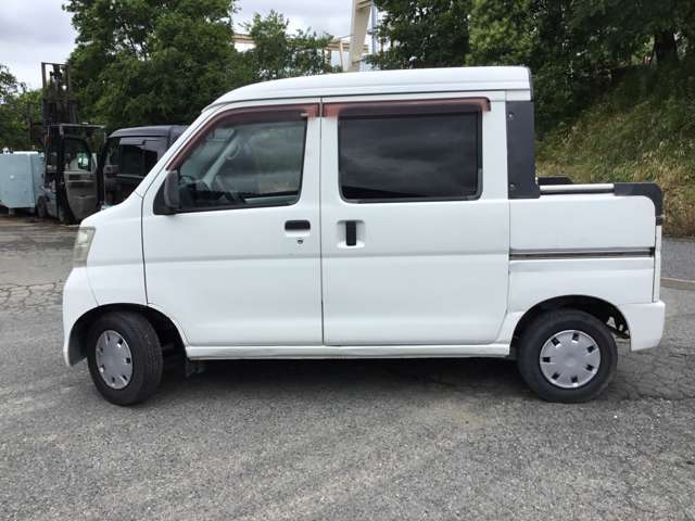 Daihatsu Hijet Deck Van 3