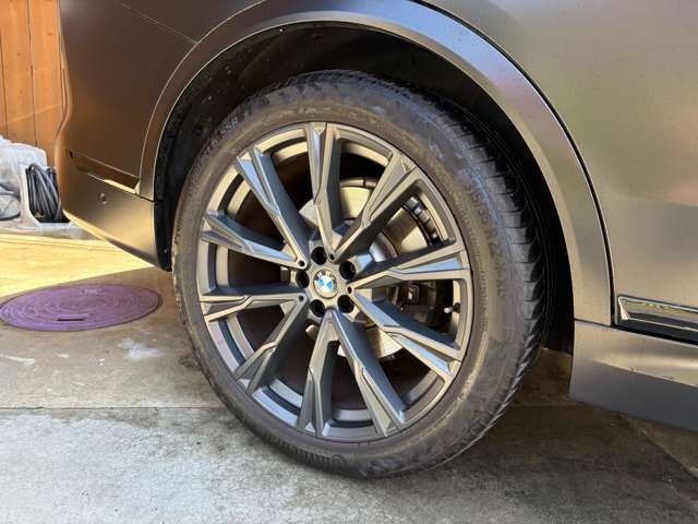 BMW X7 12