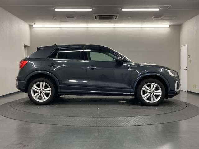 Audi Q2 6