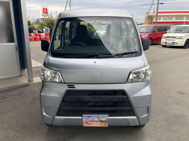 Daihatsu Hijet Cargo 2
