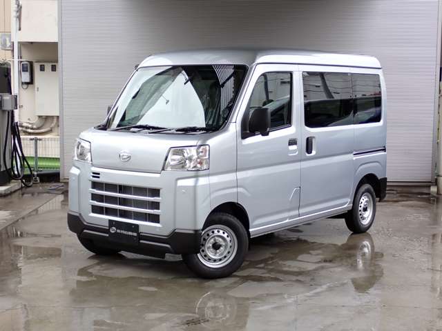 Daihatsu Hijet Cargo 6