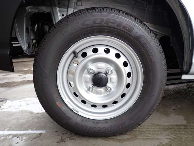 Daihatsu Hijet Cargo 9