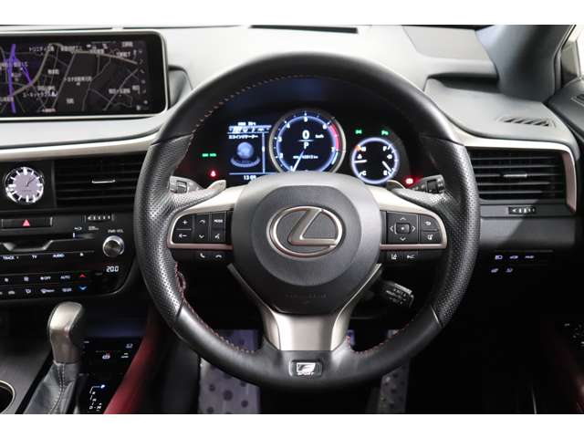 Lexus RX 9
