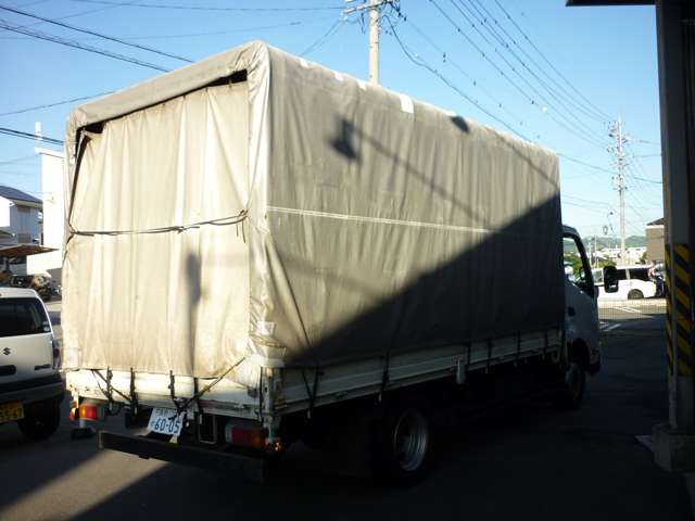 Hino Dutro 6