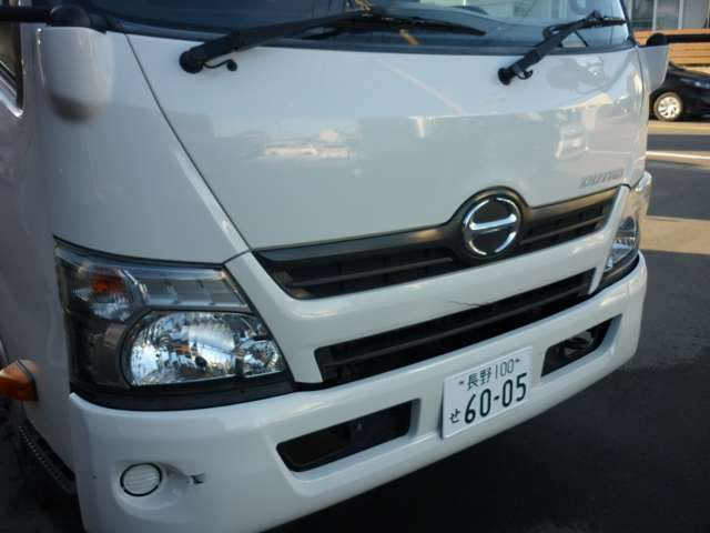 Hino Dutro 8