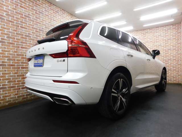 Volvo XC60 4