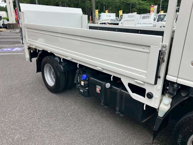 Isuzu Elf 11