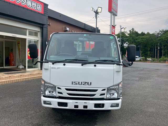Isuzu Elf 2